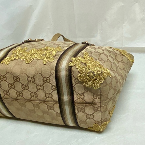 Vintage, Gucci, GG Coated Canvas with Gold Leather Shoulder Strap 11in x 8.5in - Picture 10 of 13
